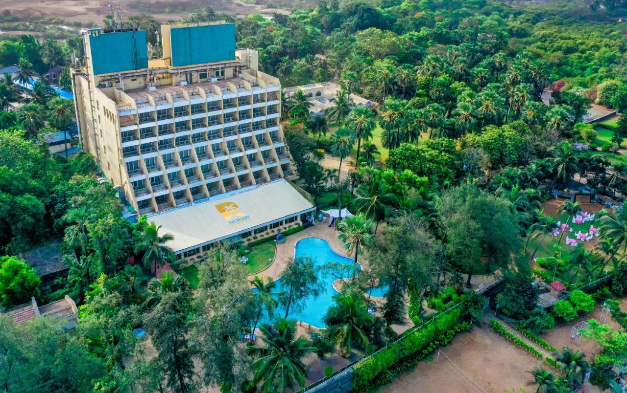 The Resort Bombay Exterior foto
