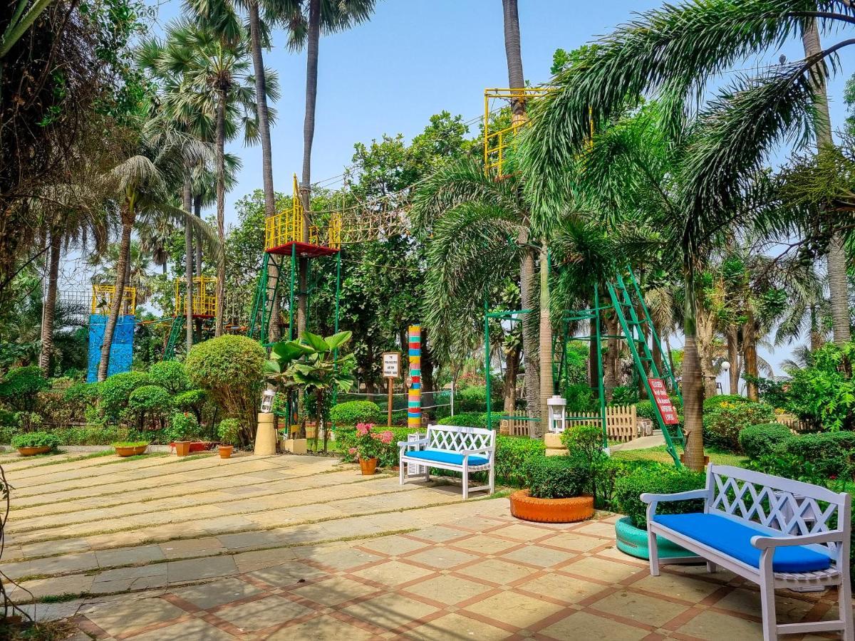 The Resort Bombay Exterior foto