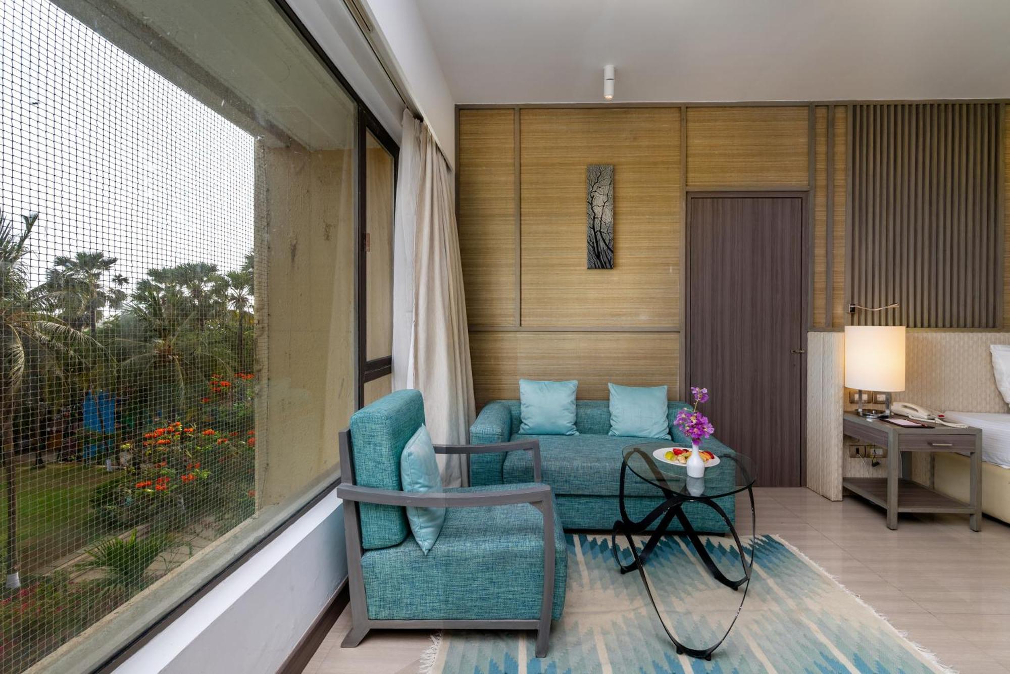 The Resort Bombay Exterior foto